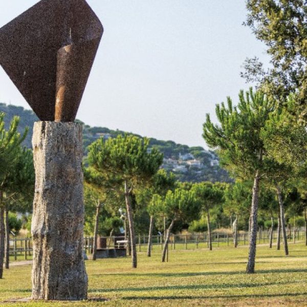 Descobreix la Costa Brava: visites al Parc Dels Estanys i visita la granja amb els nens!